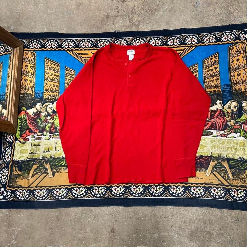 Vintage Red L.L. Bean Henley shirt Size medium Made in USA americana 90s
